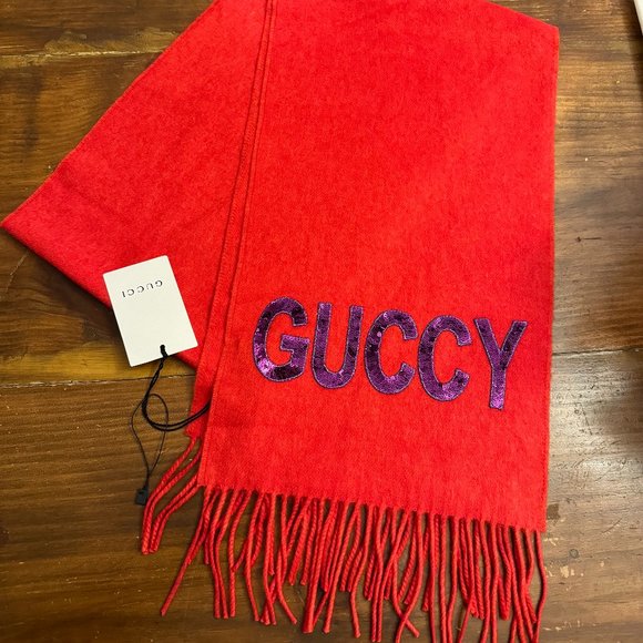 GUCCI RED SEQUIN "GUCCY" SCARF - Picture 1 of 11